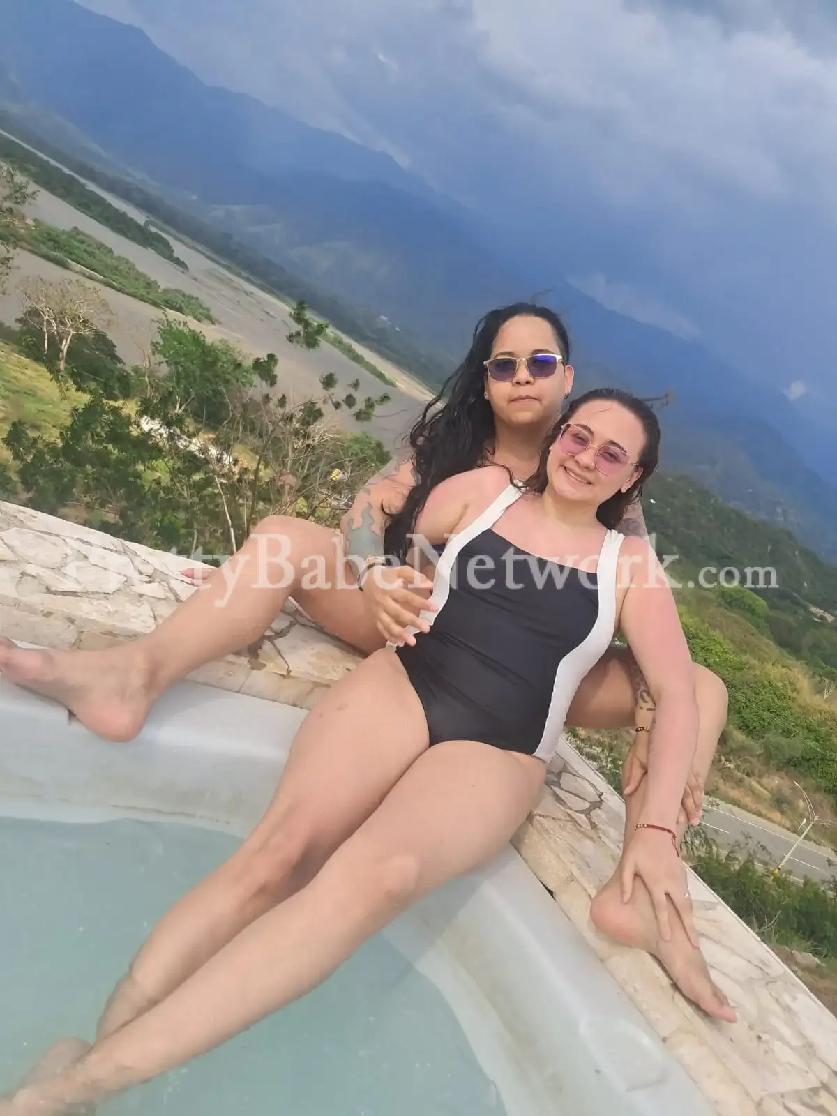 Liya and Latika: Duo Lesbian Escorts for Bisexual Activities in Andheri
